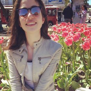 Meet your Posher, Lamya